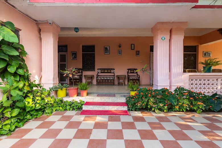 Hotel Sanand Heritage Mount Abu