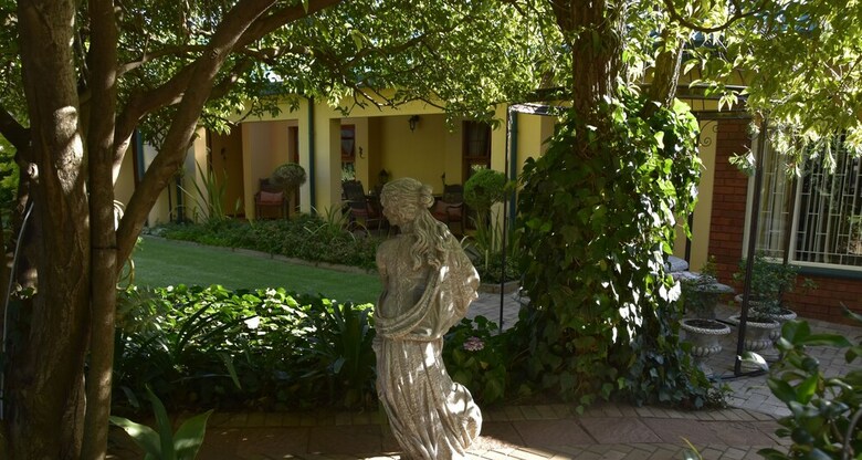 Hotel Lamor Guest House