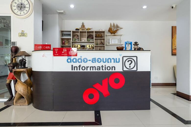 Hotel Oyo 689 Treeyapat Place