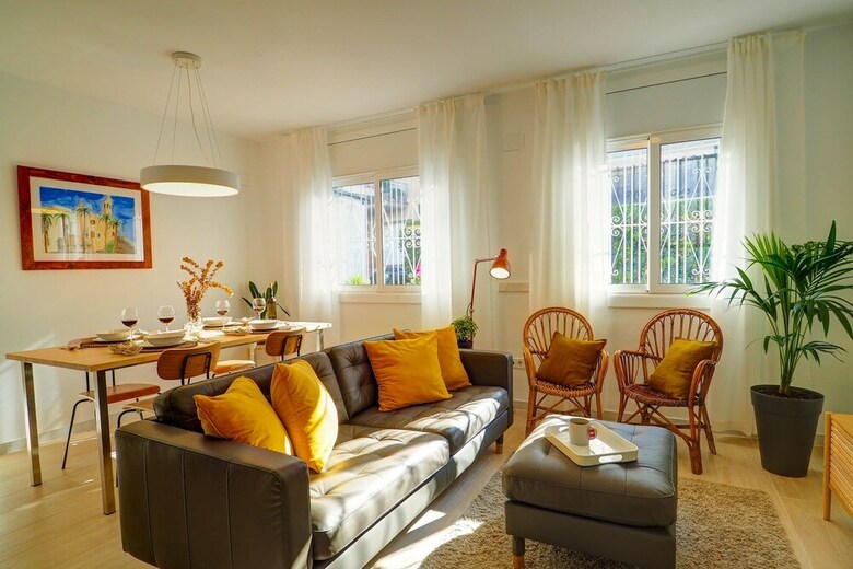 San Sebastian Apartment With Patio
