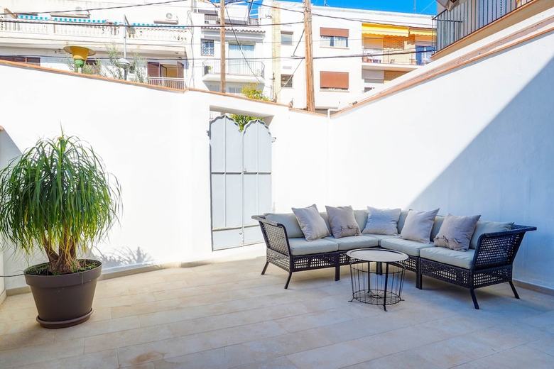 San Sebastian Apartment With Patio