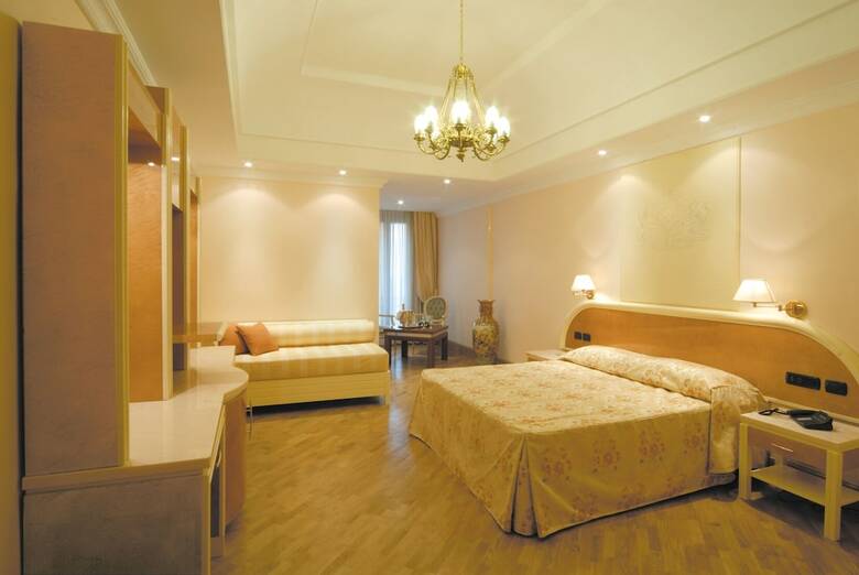 Hotel Domus Caesari