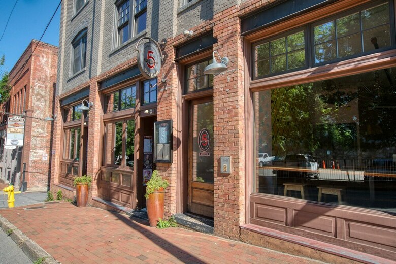 Apartamentos 5 Walnut Lofts