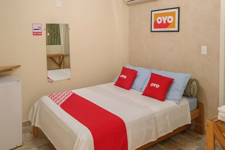 Oyo Costa Serena Hotel
