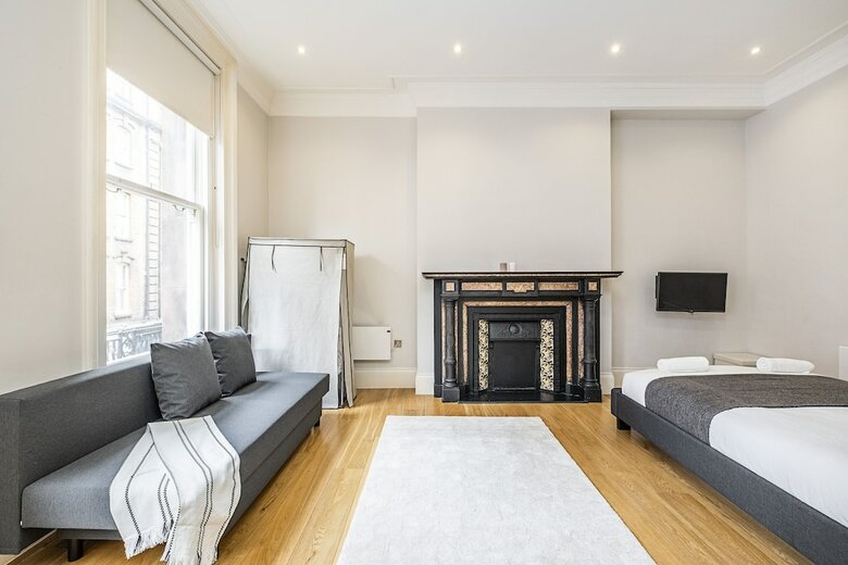 Aparthotel Rupert Apartments By Flexystays