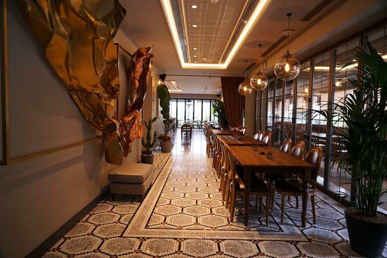 39 Kalamis Marina Hotel