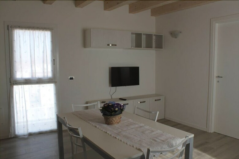 Venezia Divian Apartments
