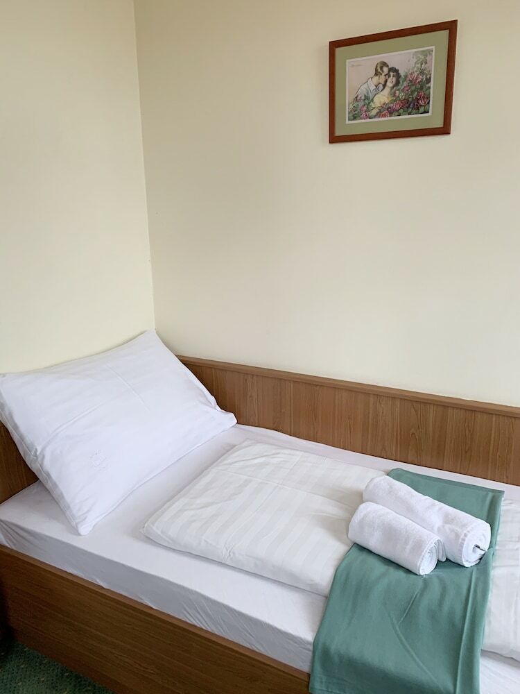 Hotel Anna Villa