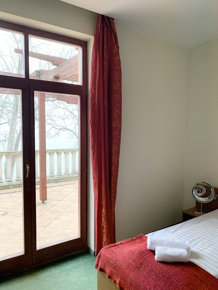 Hotel Anna Villa