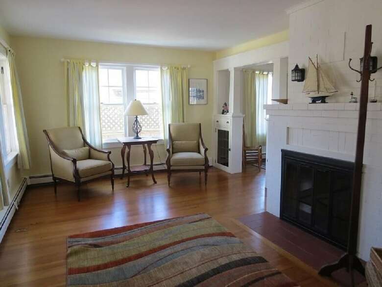 80 Highland Avenue - Three Bedroom House