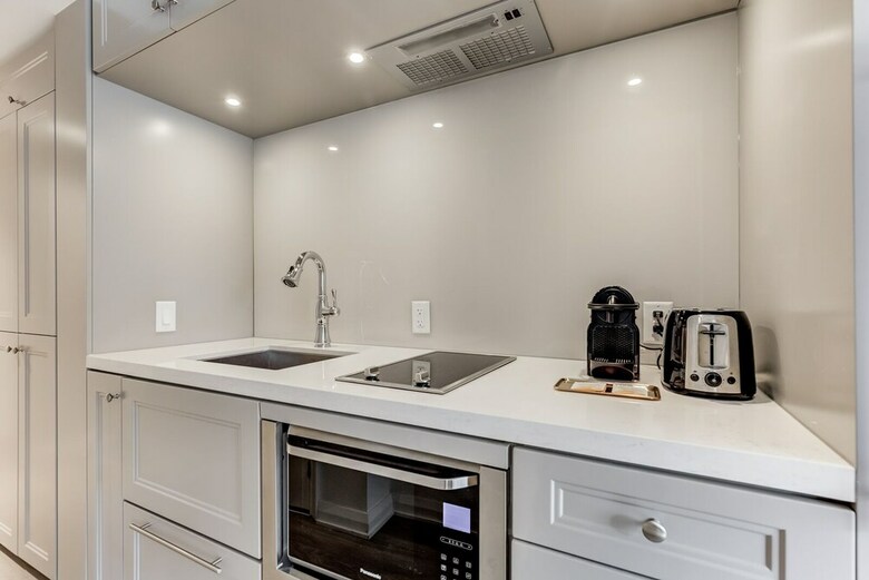 Avalon Suites Yorkville