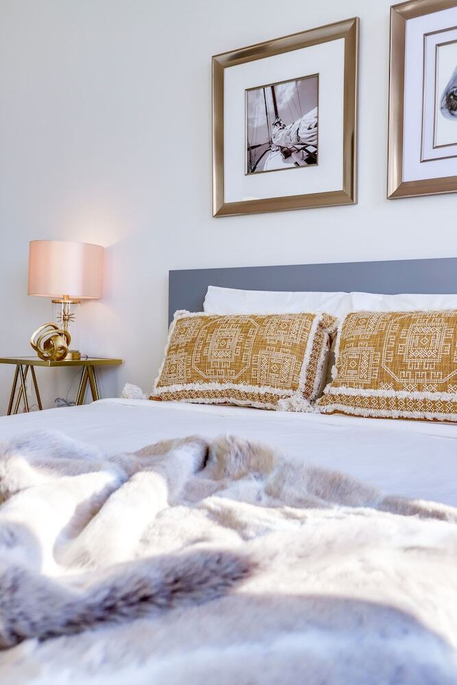 Apartamentos Arlington Luxury Suites By M