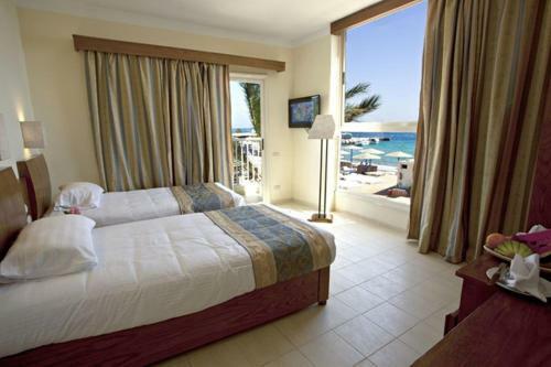 Hotel Empire Beach Resort