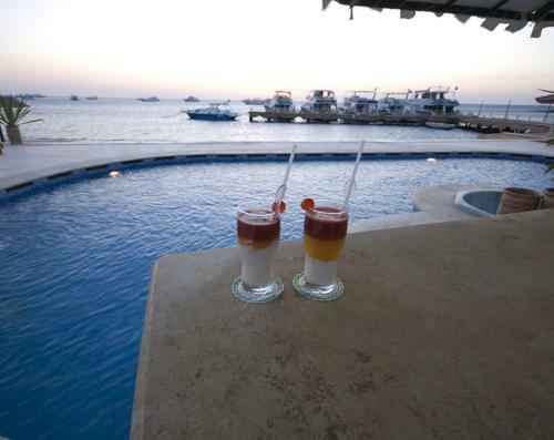 Hotel Lotus Bay Resort