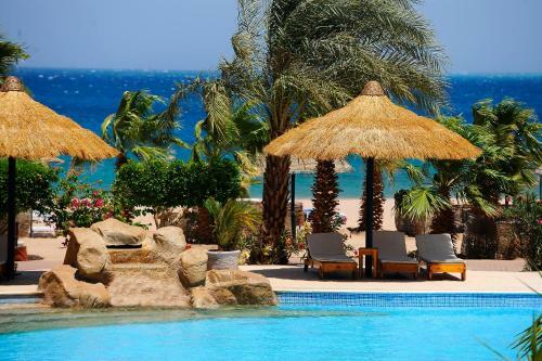 Hotel Lotus Bay Resort