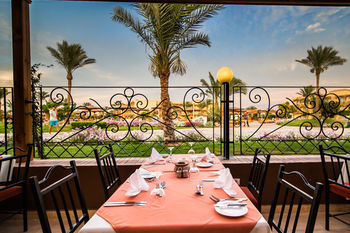 Hotel The Desert Rose Resort