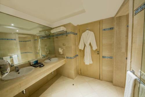 Hotel Sunrise Grand Select Crystal Bay Resort Hurghada