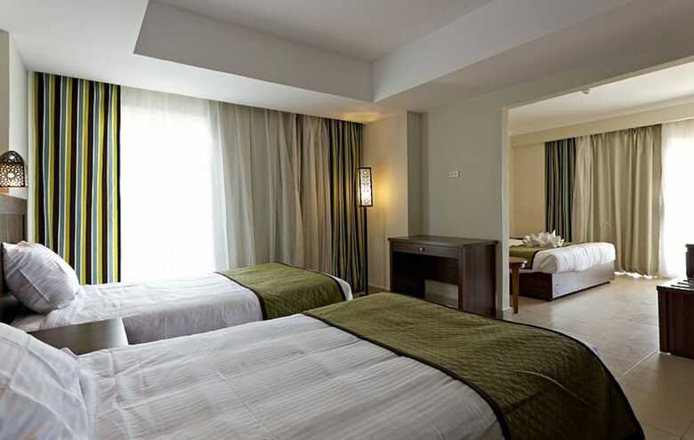 Hotel The Three Corners Royal Star Beach Resort