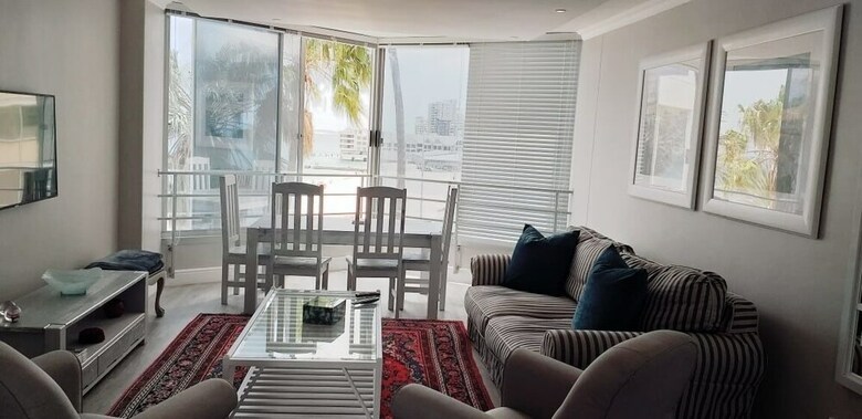 Apartamentos Ashley On The Beach