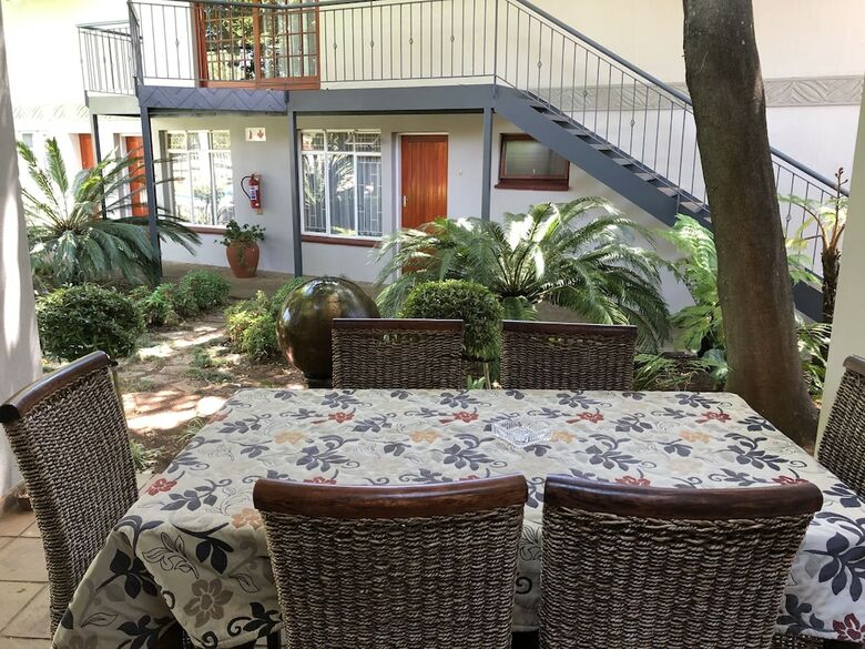 Hotel The Colonial Guest House