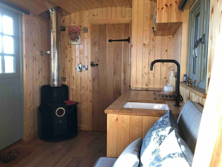 Pippins Luxury Cabin