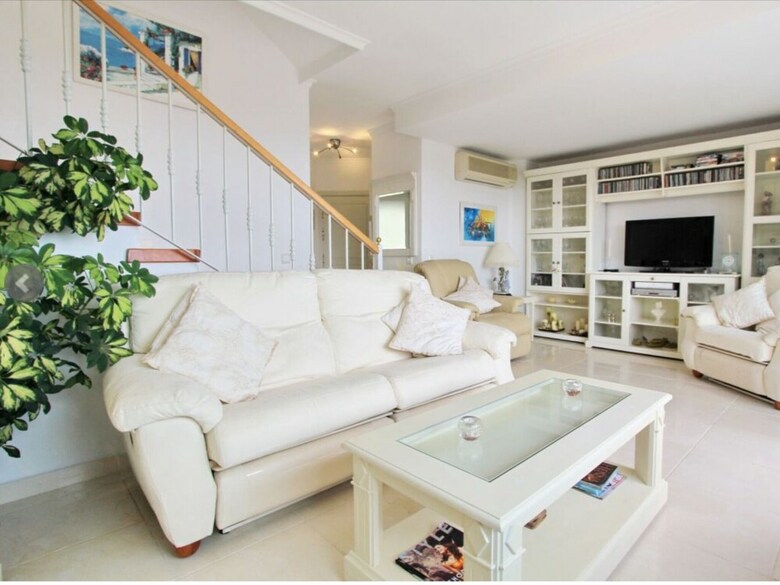 Residencia 3 Bedroom House In Altea Hills