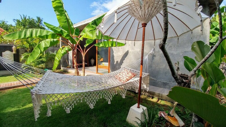 Coco Garden Pool Villas
