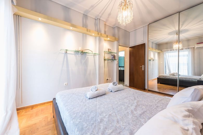 Apartamentos Keramikos Flower Power Residence