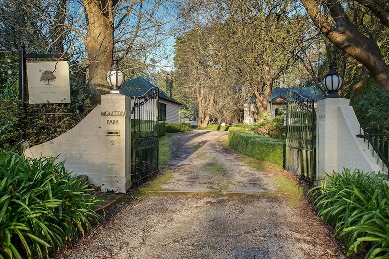 Moulton Park Cottages