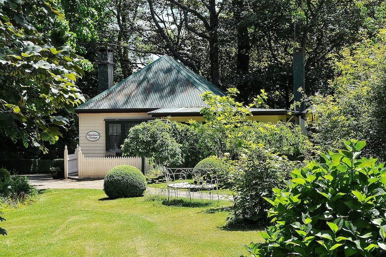 Moulton Park Cottages