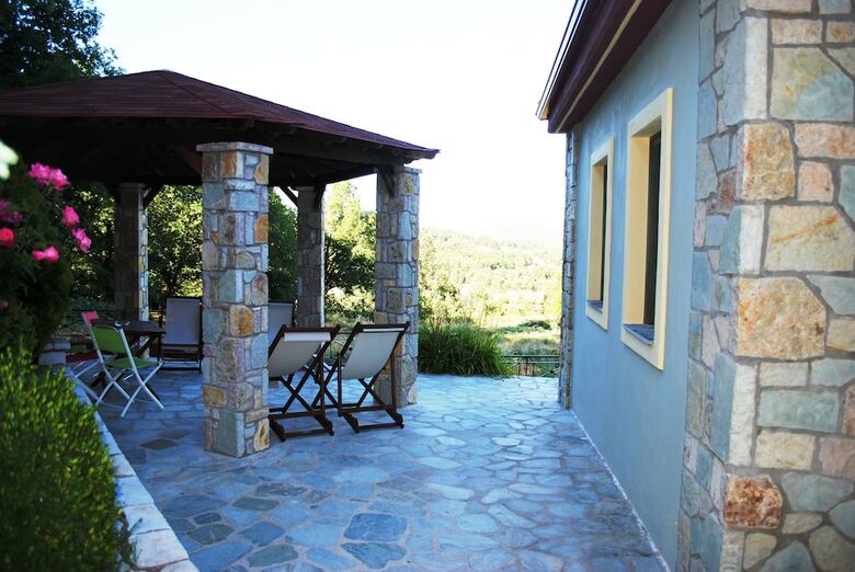 Hotel Oreiades Suites