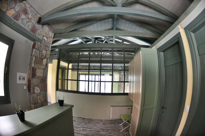 Hotel Oreiades Suites