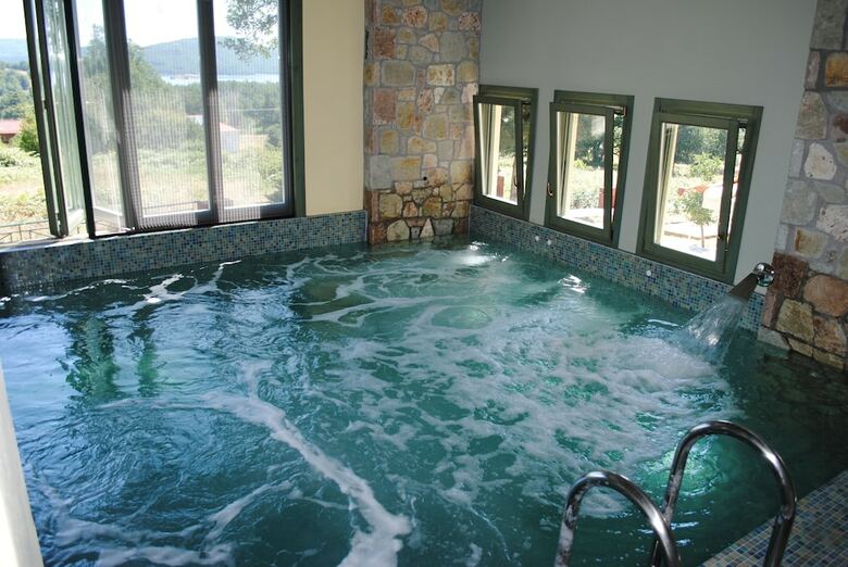 Hotel Oreiades Suites