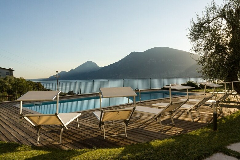 Apartamento Villa Borgo Borago