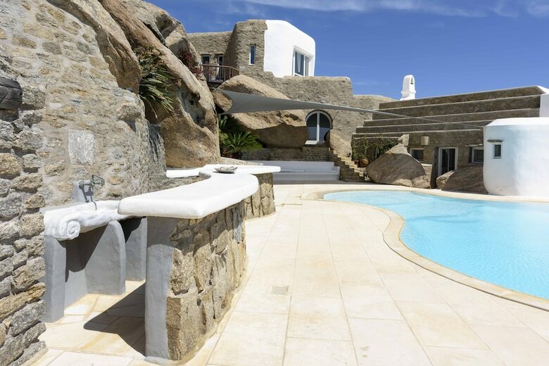 Villa  Jackie By The Pearls Collection