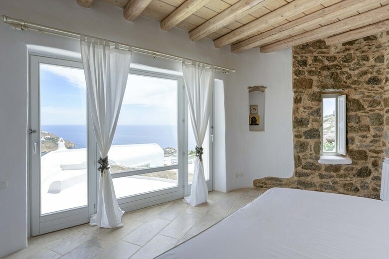 Villa  Jackie By The Pearls Collection