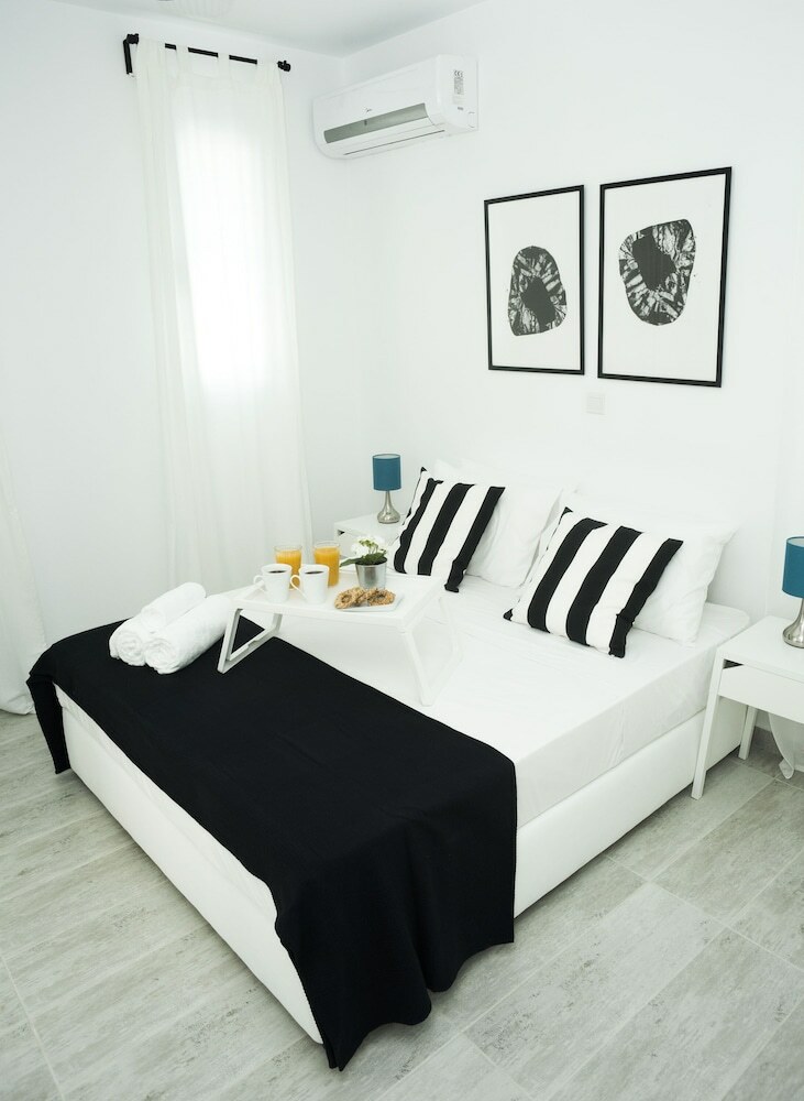 Wavebreeze Villas
