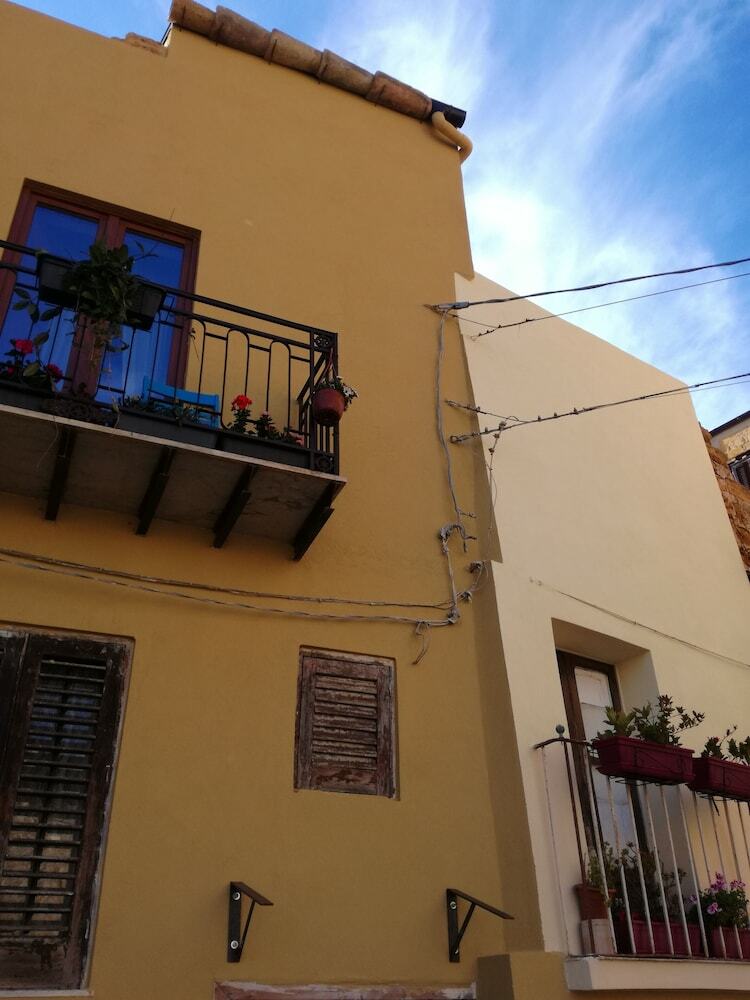 Aljama Downtown B&B