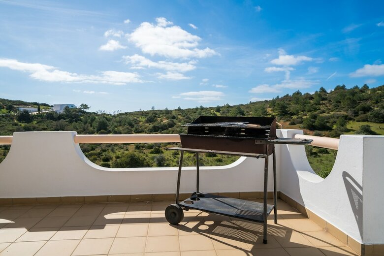 Inviting 4-bed Villa In Burgau With Private Pool