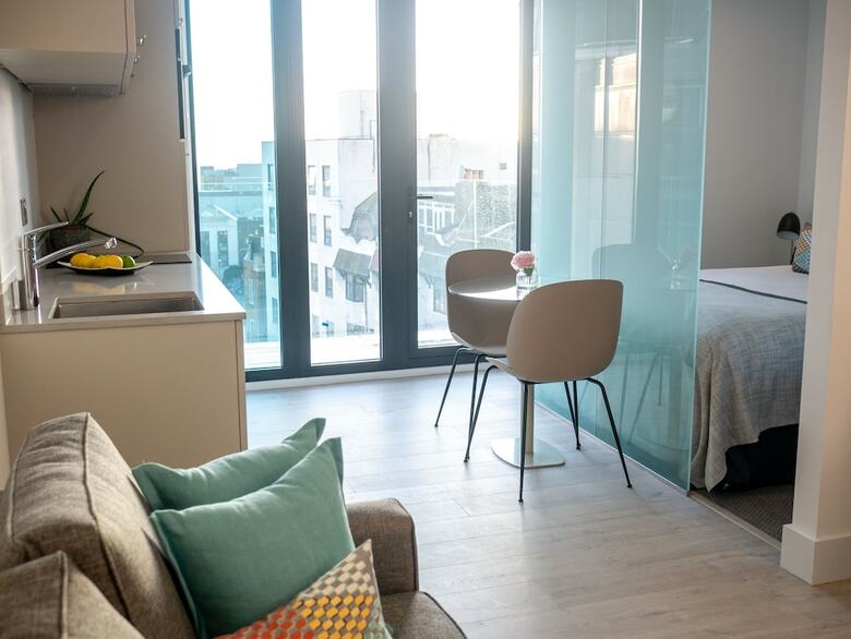Q Square By Supercity Aparthotels