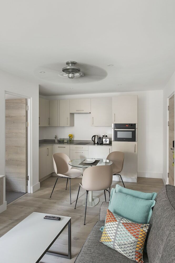 Q Square By Supercity Aparthotels