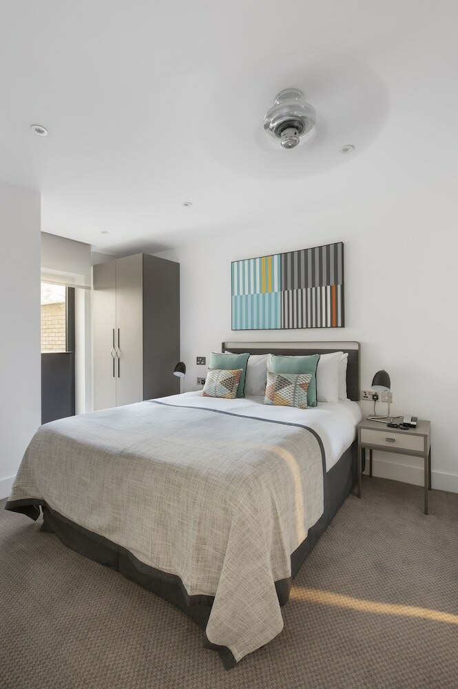 Q Square By Supercity Aparthotels