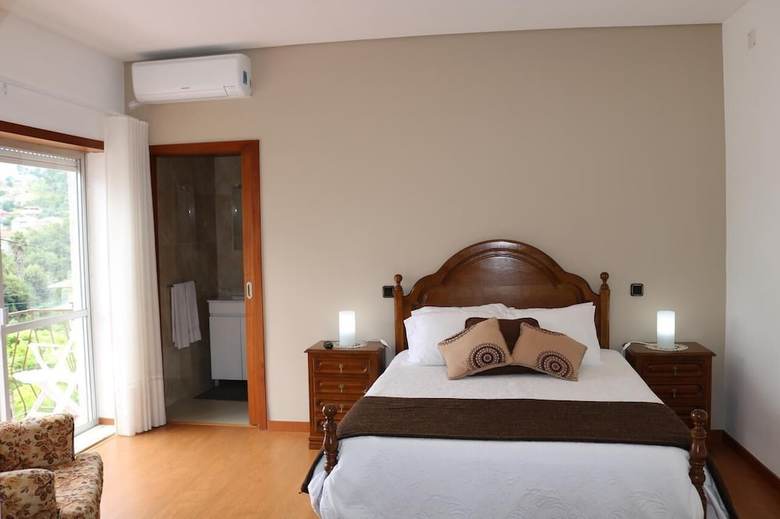 Hotel Alojamento Correia