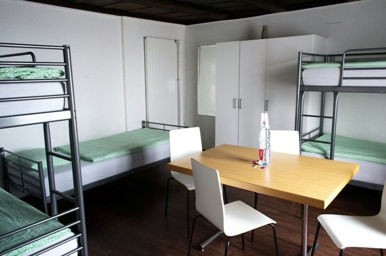 Hostal Hotel Sch�nbrunnen