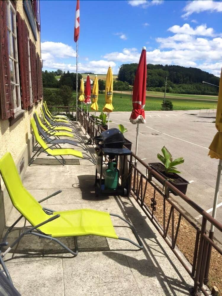 Hostal Hotel Sch�nbrunnen