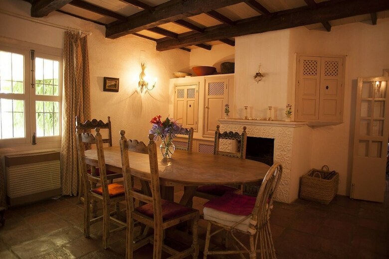 Agroturismo La Almu�a