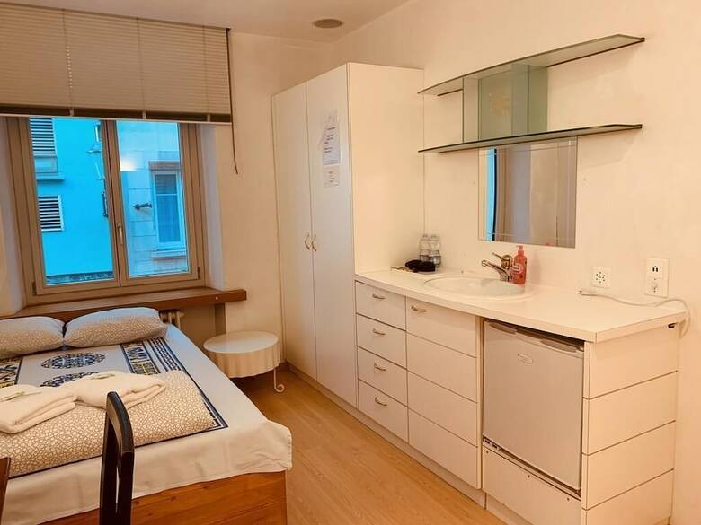 Hotel Bed & Breakfast Swiss Dewa