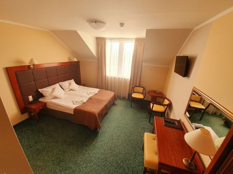 Hotel Gniecki