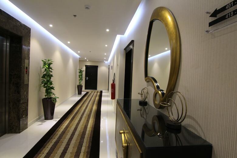 Aparthotel First Room Hotel Apartments
