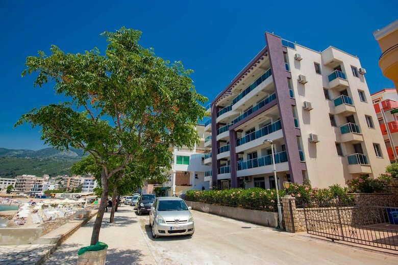 Apartments Zara